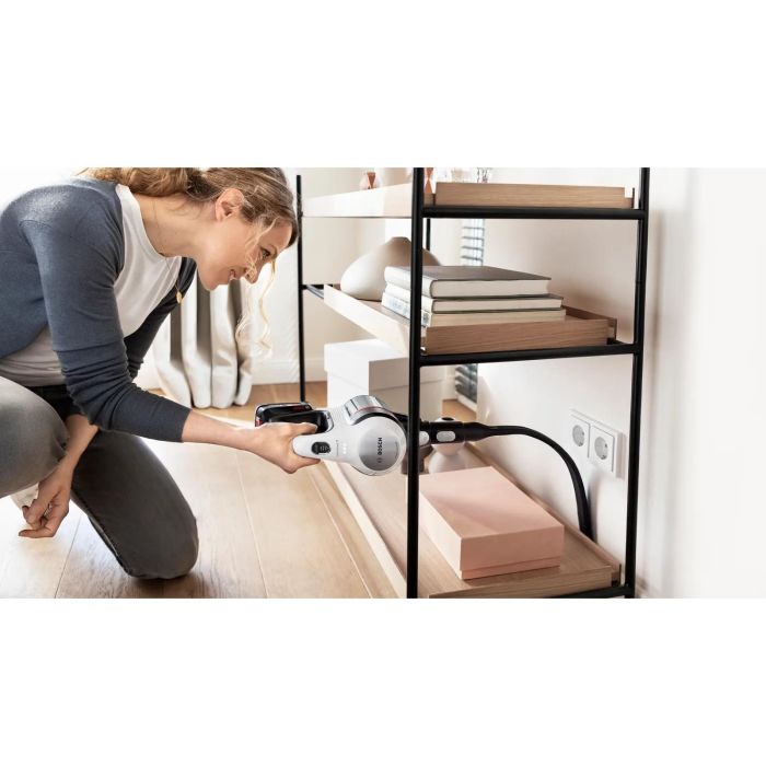 Bosch BSS 715CARP Unlimited 7 Aspiradora Escoba sin Cable, color blanco 6