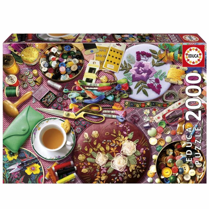 Educa Puzzle de 2000 Piezas 'La Mesa de Costura'. Rompecabezas de Cartón para Adultos y Jóvenes +14 años. Incluye Cola Especial FIX PUZZLE®