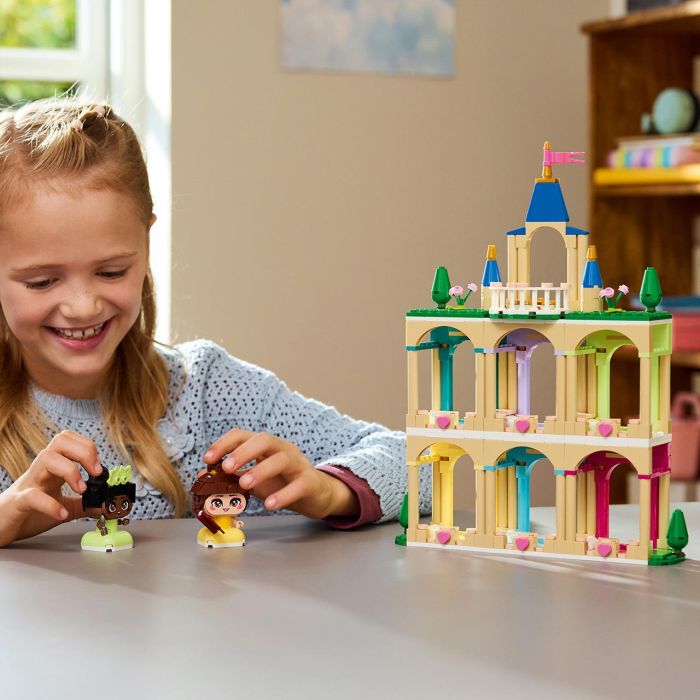 Lego Disney Princess Mini Bella y Tiana con Castillo 43291 | Set de construcción para niños +5 años con 358 piezas 4