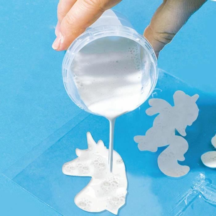 SES CREATIVE Moldura y pintura Unicornios. Completo kit de manualidades para niños y niñas de 5+ años. Moldea y pinta tus propias figuras de unicornios. 5