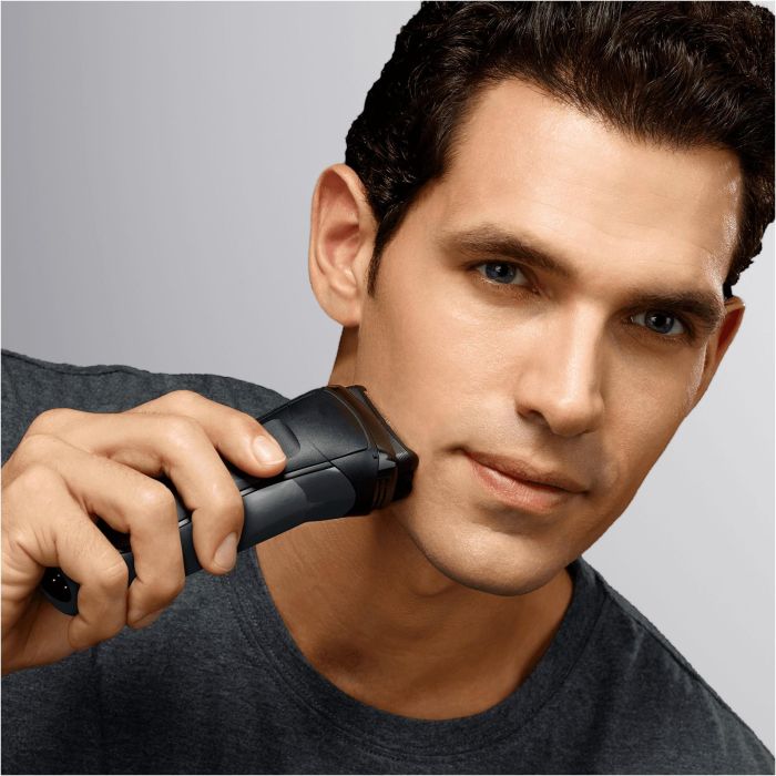 Braun Serie 3 300s Máquina de afeitar de láminas Negro 2 SensoFoil LED Batería recargable 6 Braun Serie 3 300s Máquina de afeitar de láminas Negro 2 SensoFoil LED Batería recargable 6