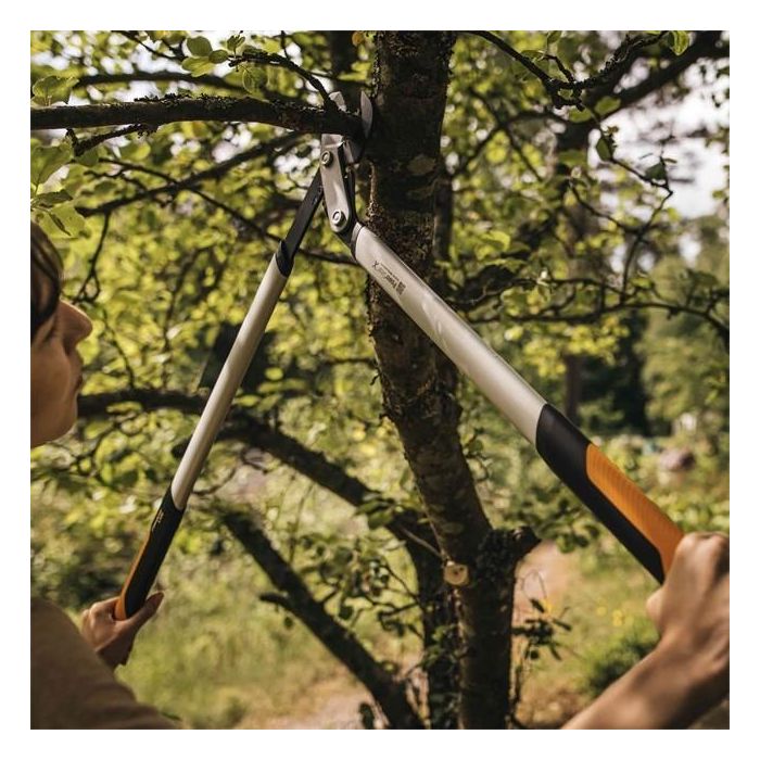 Fiskars Bypass-Getriebeastschere PowerGear X LX98-L 2
