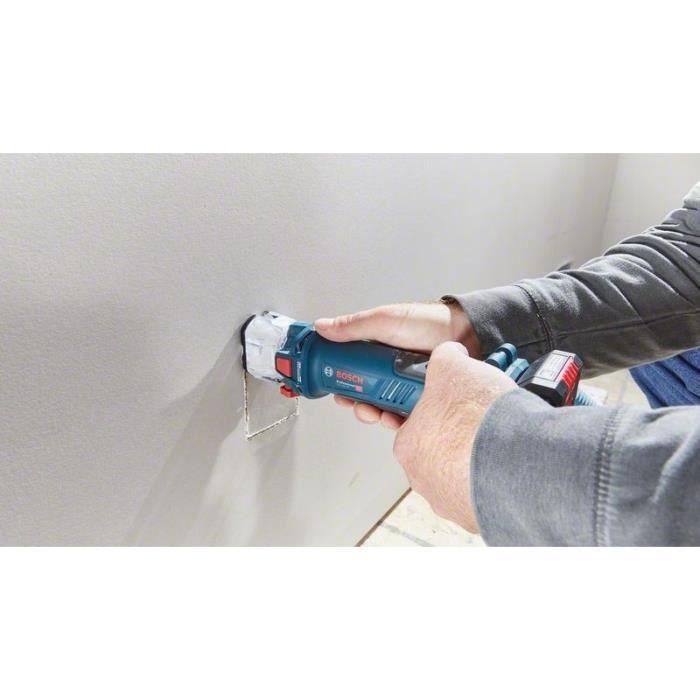 Bosch Professional GCU 18V-30 Recortadora Inalámbrica sin Batería, Compatible con Baterías 18V, 06019K8000 3 Bosch Professional GCU 18V-30 Recortadora Inalámbrica sin Batería, Compatible con Baterías 18V, 06019K8000 3