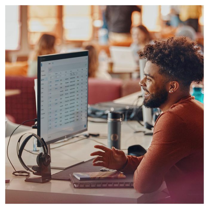 HP Voyager Focus 2 UC inkl. LS USB-C/A Teams Auriculares Inalámbricos Bluetooth para Oficina y Centro de Llamadas, Certificados para Microsoft Teams, Negro 4