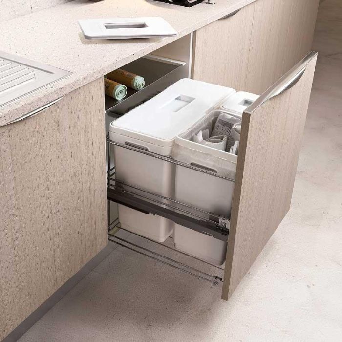 Vibo Módulo Cubo Basura Extraible Kombi M300 1X33Lts con Filtro Antiolores para Mueble de 300mm 1 Vibo Módulo Cubo Basura Extraible Kombi M300 1X33Lts con Filtro Antiolores para Mueble de 300mm 1