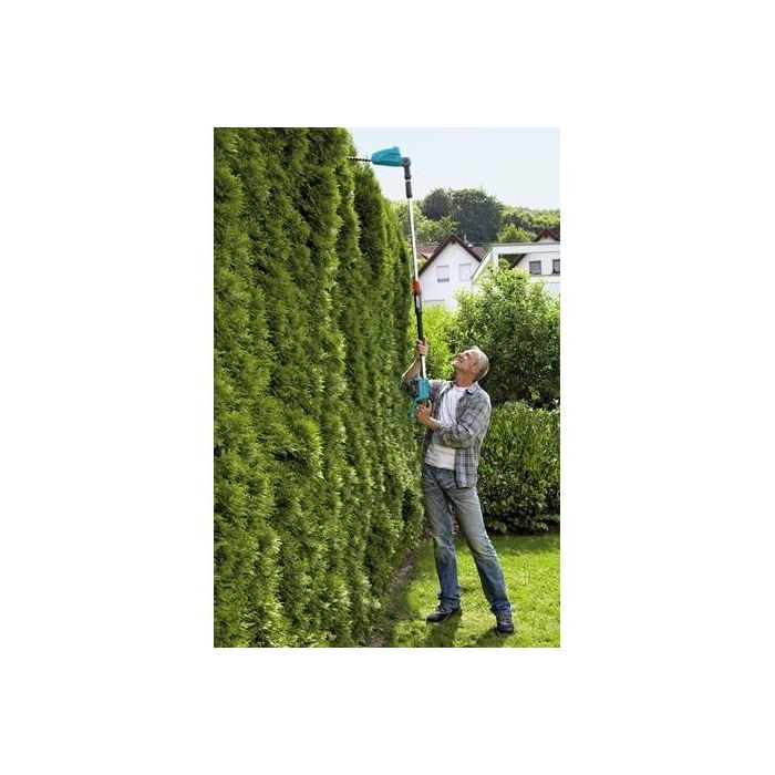 Gardena Akku-Teleskop-Heckenschere THS 42/18V P4A solo 1