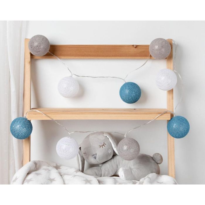 KioKids Guirnalda de Luz LED Azul 1,5m, con 9 Bolas de Colores, Funciona a Pilas. Perfecta para Dormitorio o Habitación Infantil Bebé 0 KioKids Guirnalda de Luz LED Azul 1,5m, con 9 Bolas de Colores, Funciona a Pilas. Perfecta para Dormitorio o Habitación Infantil Bebé 0