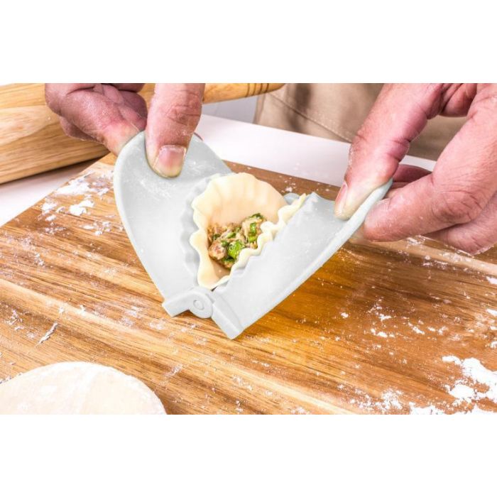Molde para empanadillas de plástico 19x11x3.2 cm - Quttin (24 Unidades) 6 Molde para empanadillas de plástico 19x11x3.2 cm - Quttin (24 Unidades) 6