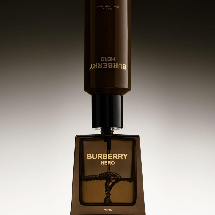 Burberry By Hero Parfum 200 mL Recarga 13 Burberry By Hero Parfum 200 mL Recarga 13