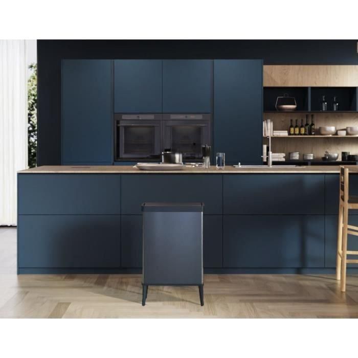 Curver CUR3253924865195 Papelera de Pie Verto con Apertura Táctil 54 L Azul Perla 2 Curver CUR3253924865195 Papelera de Pie Verto con Apertura Táctil 54 L Azul Perla 2
