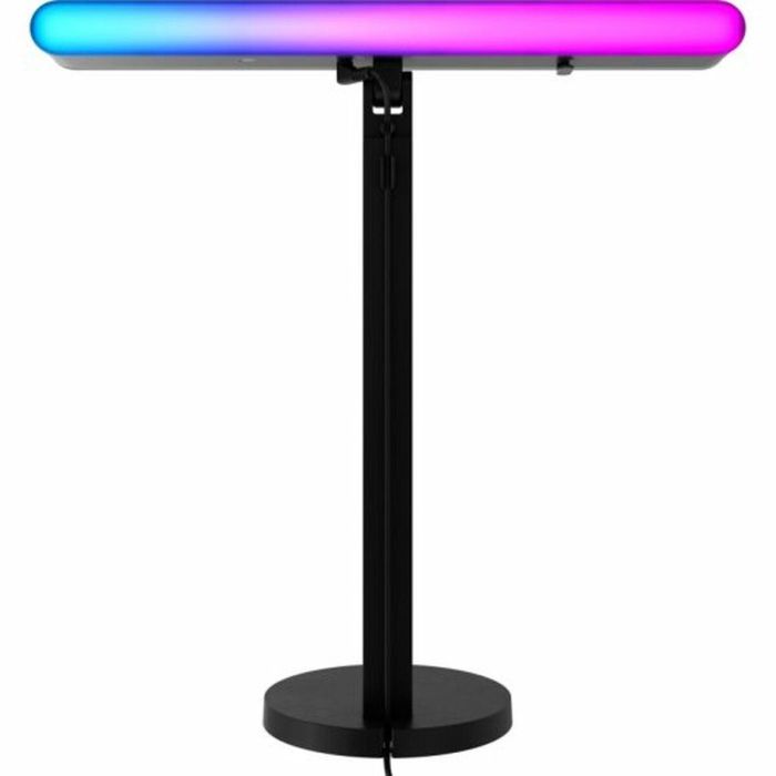 Iluminación de acento RGB dual: Litra Beam LX muestra tonos de piel naturales y una apariencia radiante, iluminación de acento frontal Al 6