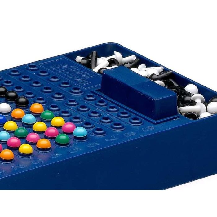 Juego estimulante master mind colores viaje 8x15x7.8 2 Juego estimulante master mind colores viaje 8x15x7.8 2