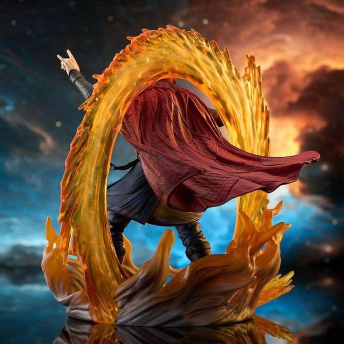 DIAMOND SELECT Doctor Strange Marvel Comic Gallery Figura PVC 25cm 3 DIAMOND SELECT Doctor Strange Marvel Comic Gallery Figura PVC 25cm 3