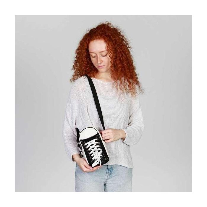 Karactermania Bolso OMP! Sneakers Black 22x17x7 cm 5 Karactermania Bolso OMP! Sneakers Black 22x17x7 cm 5