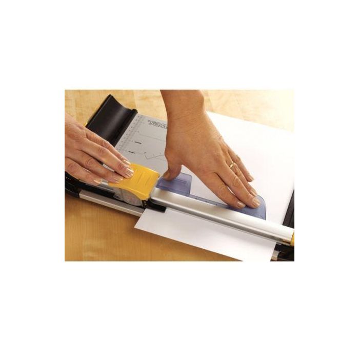 Fellowes Cizalla Neutron A4 para 10 Hojas, Mecanismo SafeCut, Cortadora de Papel Negro 1