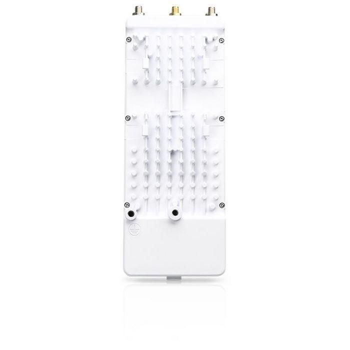 Ubiquiti LTU IC 1+ Gbps, 5150-5250MHz/5740-5850MHz, 200+ km, 128-bit AES 4