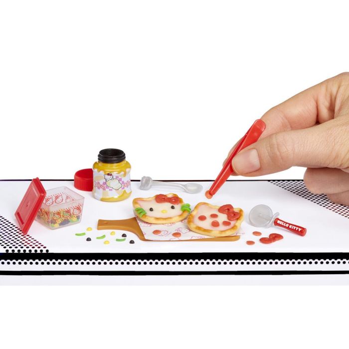 MGA Miniverse Hello Kitty con todos sus amigos - Kit de bolas con modelos surtidos 8 MGA Miniverse Hello Kitty con todos sus amigos - Kit de bolas con modelos surtidos 8