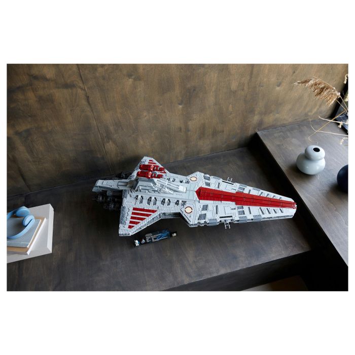 LEGO Star Wars Crucero de Ataque Clase Venator de la República 75367 5374 Piezas