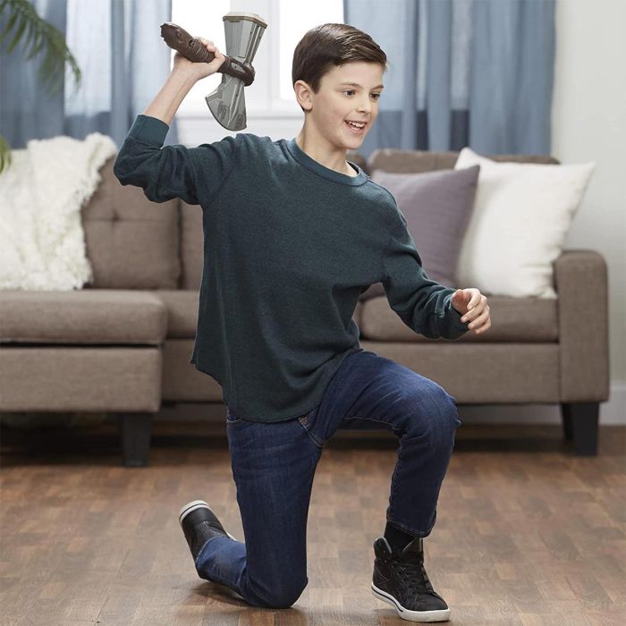 Hasbro Hacha Electrónica Thor F3357 Avengers Juguete de Rol para Niños +5 Años 4