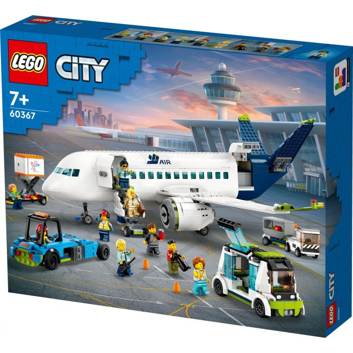 Lego 60367 Avión de Pasajeros City Exploration Juguete con Remolcador, Autobús y 9 Minifiguras - Para Mayores de 7 Años 6
