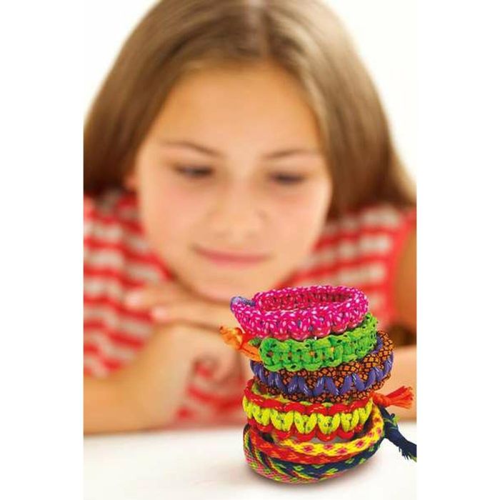 Pulseras de la amistad.crea pulseras únicas y originales. incluye todos los materiales necesarios.20,5x5,5x27,5 cm 1 Pulseras de la amistad.crea pulseras únicas y originales. incluye todos los materiales necesarios.20,5x5,5x27,5 cm 1