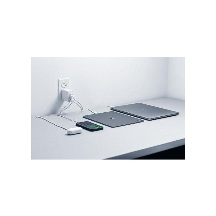 Razer RC21-01700200-R3M1 Cargador para Interior de 130W, Blanco, Compatible con Auriculares, Smartphones, Tablets, Portátiles y más 2