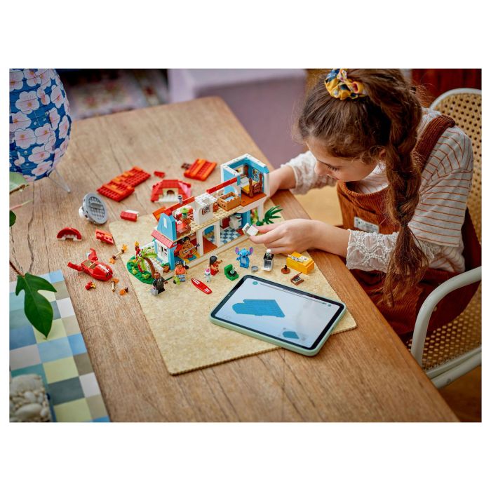 LEGO 43268 Casa de playa de Disney Lilo & Stitch para niños y fans 10