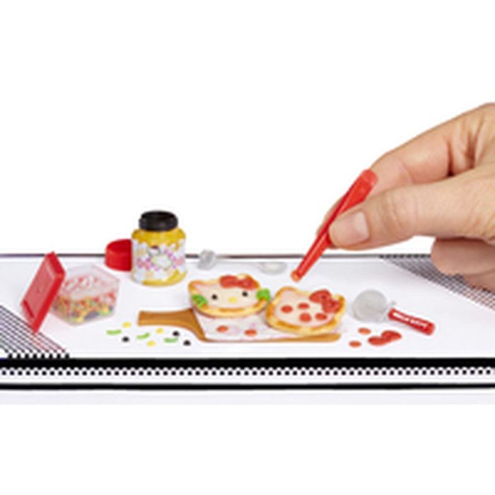MGA Miniverse Hello Kitty con todos sus amigos - Kit de bolas con modelos surtidos 7 MGA Miniverse Hello Kitty con todos sus amigos - Kit de bolas con modelos surtidos 7