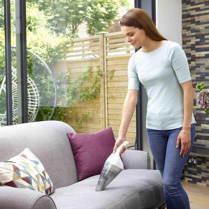 Black + Decker NVC115JL-QW Aspiradora de Mano Sin Cable 3.6V Blanco Black + Decker NVC115JL-QW Aspiradora de Mano Sin Cable 3.6V Blanco