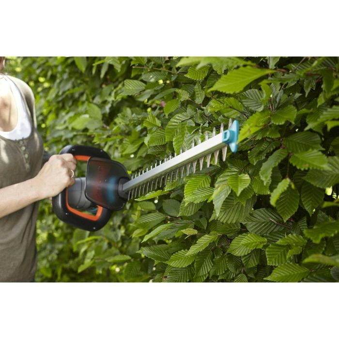Gardena ComfortCut 60/18V P4A Cortasetos a batería 18V con batería y cargador, longitud de corte 60 cm, corte máximo 20 mm 1 Gardena ComfortCut 60/18V P4A Cortasetos a batería 18V con batería y cargador, longitud de corte 60 cm, corte máximo 20 mm 1