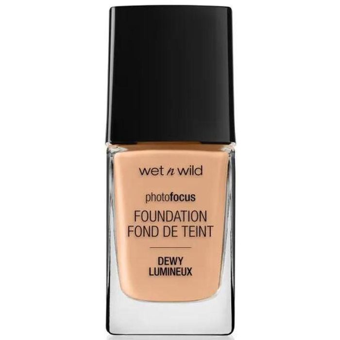 Wet N Wild Foundation Dewy Classic Beige 7 Wet N Wild Foundation Dewy Classic Beige 7