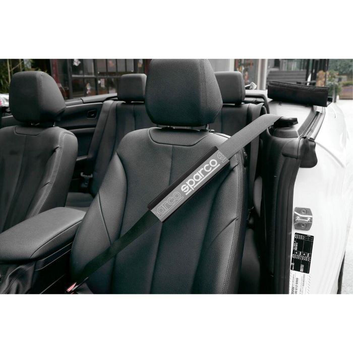 Sparco SPC1208GR Almohadillas de Cinturón de Seguridad, Juego 2 uds, Gris/Negro, Acolchadas con Velcro para Confort y Evitar Rozaduras 3 Sparco SPC1208GR Almohadillas de Cinturón de Seguridad, Juego 2 uds, Gris/Negro, Acolchadas con Velcro para Confort y Evitar Rozaduras 3