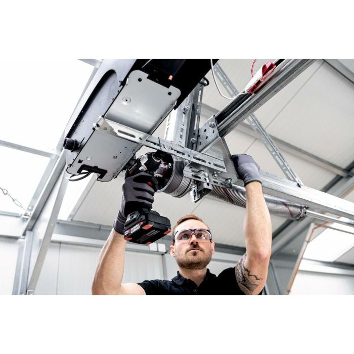 Metabo SSW 18 LT 300 BL Atornillador de impacto a batería 18V con MetaBOX 145 6 Metabo SSW 18 LT 300 BL Atornillador de impacto a batería 18V con MetaBOX 145 6