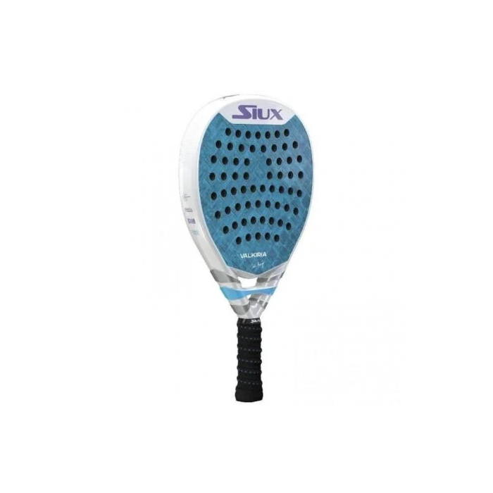 Siux Valkiria Pro 2025 Pala de Padel Sofia Araujo Blanco y Azul Polivalente Mujer 24K 1 Siux Valkiria Pro 2025 Pala de Padel Sofia Araujo Blanco y Azul Polivalente Mujer 24K 1
