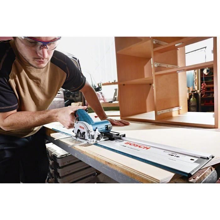 Bosch Professional GKS 12V-26 Sierra Circular Inalámbrica Profesional Compacta 1,4 kg 2x3.0Ah L-BOXX con Indicador de Carga 3 Bosch Professional GKS 12V-26 Sierra Circular Inalámbrica Profesional Compacta 1,4 kg 2x3.0Ah L-BOXX con Indicador de Carga 3