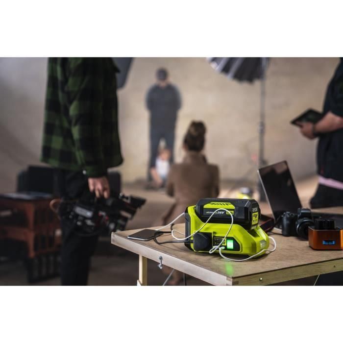 Ryobi Transformador Inalámbrico MAX POWER 36V 300W Continua / 500W Pico - 1x EU, 1x USB-A, 1x USB-C - Lámpara LED - Sin Batería 1 Ryobi Transformador Inalámbrico MAX POWER 36V 300W Continua / 500W Pico - 1x EU, 1x USB-A, 1x USB-C - Lámpara LED - Sin Batería 1