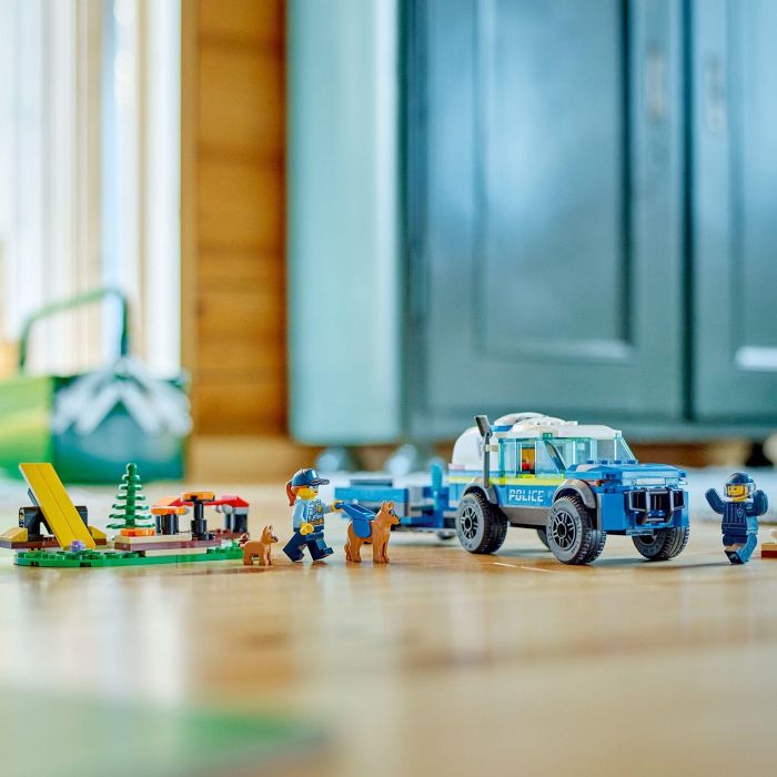 LEGO City Entrenamiento Móvil para Perros Policía Juego de Construcción 197 Piezas para Niños y Niñas a partir de 5 Años 7