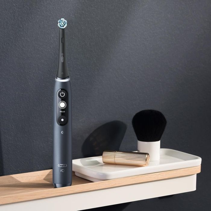 Oral-B iO Series 7N Black Onyx 6