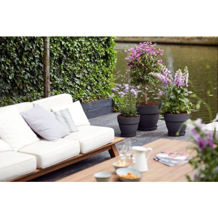 Elho 9220302142541 Set 2 Maceteros Redondos Vibia Campana + Loft con Plato - Ø29.8xH25.8cm - 22 L - Negro 3 Elho 9220302142541 Set 2 Maceteros Redondos Vibia Campana + Loft con Plato - Ø29.8xH25.8cm - 22 L - Negro 3