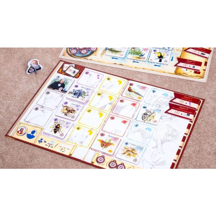 Tranjis Games Tras Los Pasos de Darwin - Juego de Mesa Familiar de Estrategia y Aventura Educativa para 2 a 5 Jugadores a Partir de 8 Años