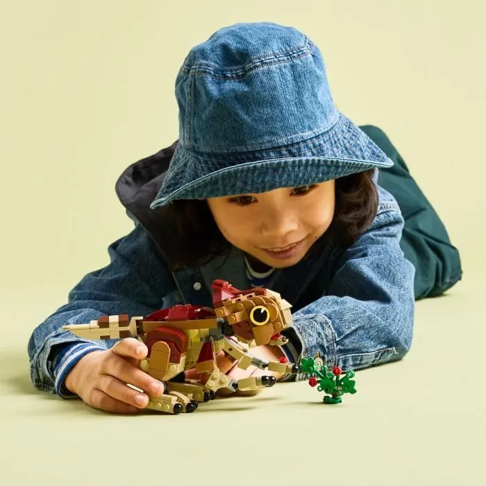 Lego Jurassic World 76970 Dolores, la cría de Aquilops: Set de construcción para niños de 7 años 4