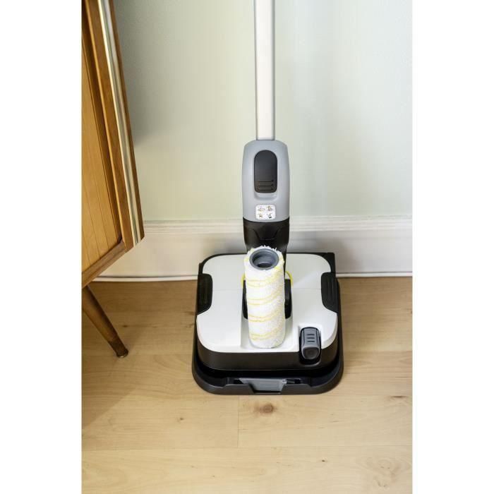 KARCHER FC 2-4 - Limpiasuelos - Recoge la suciedad seca y húmeda de una sola pasada - Posición de aparcamiento 4 KARCHER FC 2-4 - Limpiasuelos - Recoge la suciedad seca y húmeda de una sola pasada - Posición de aparcamiento 4