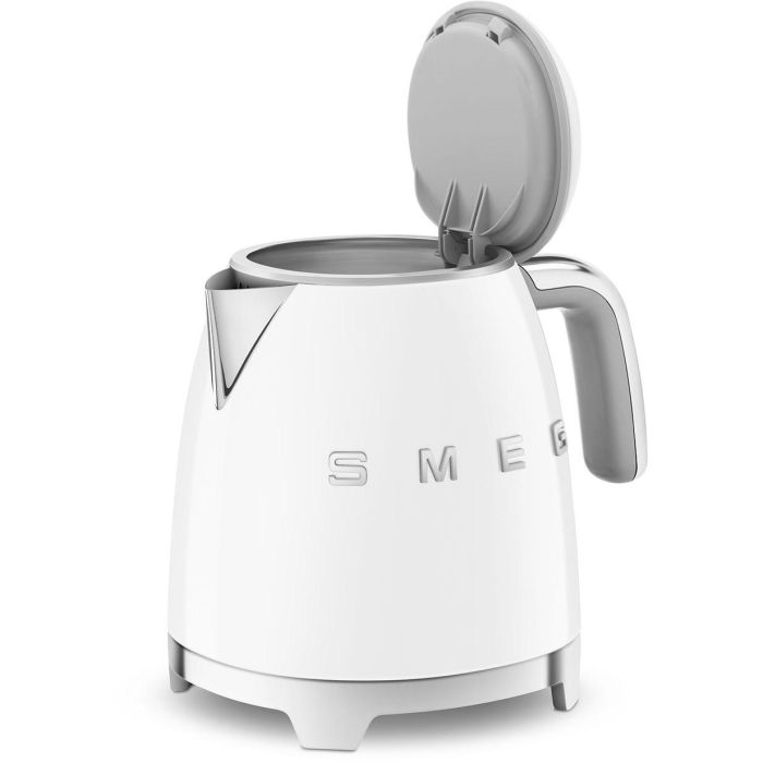 Smeg KLF05WHEU Hervidor Eléctrico Mini Estilo Años 50 Blanco 11 Smeg KLF05WHEU Hervidor Eléctrico Mini Estilo Años 50 Blanco 11