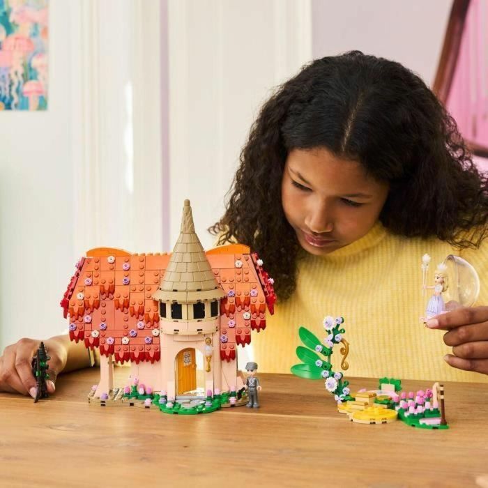 Lego Wicked 75690 Glinda y Elphaba en Munchkinland - Set de Construcción para Niños de 9 Años 2