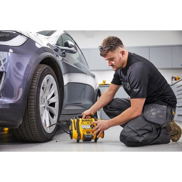 DEWALT Compresor de Aire Compacto a Batería 15