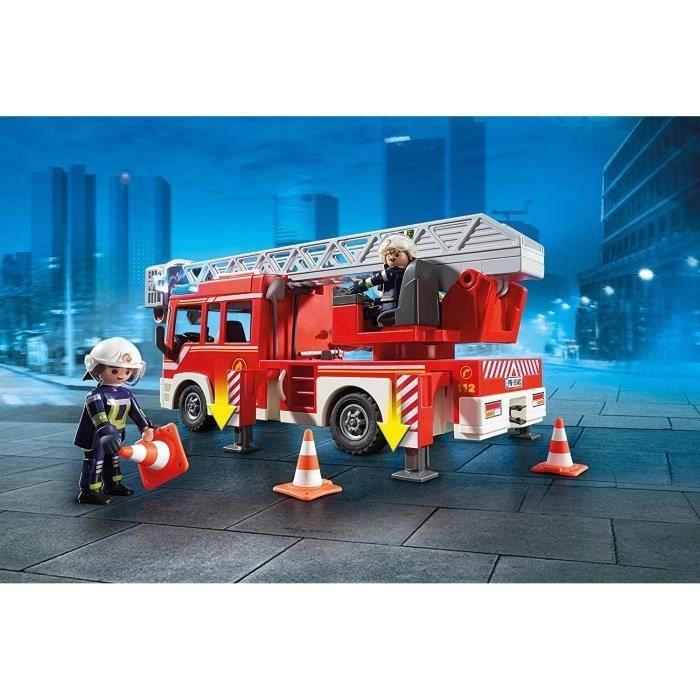 Playmobil 9463 Camión de Bomberos con Escalera, luces y sonidos, cabina para 4 personajes, compatible con módulo RC y bomba de agua 9468, para niños +4 años 4 Playmobil 9463 Camión de Bomberos con Escalera, luces y sonidos, cabina para 4 personajes, compatible con módulo RC y bomba de agua 9468, para niños +4 años 4