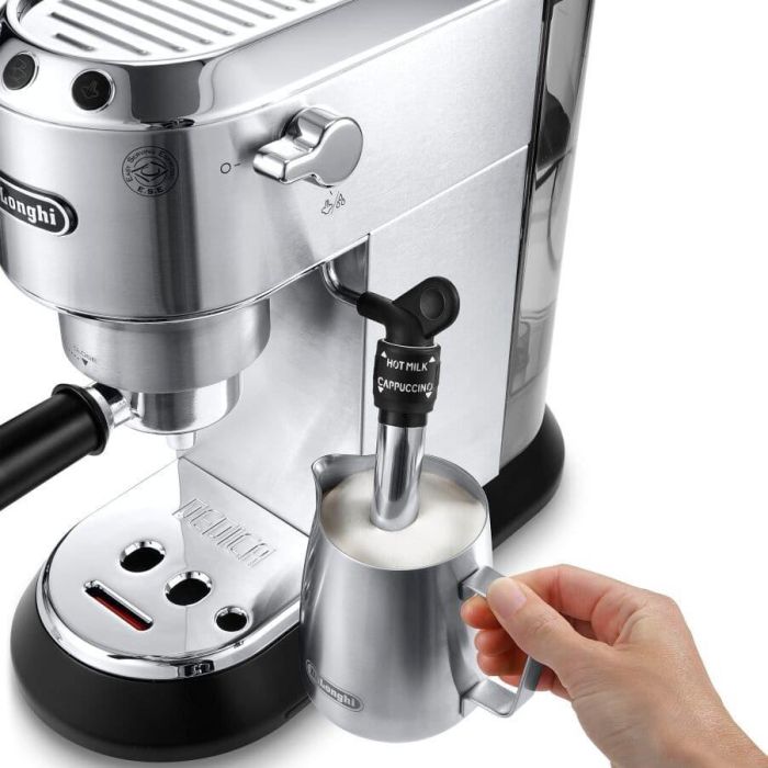 DeLonghi EC685.M Cafetera Espresso Dedica Style Plata con Espumador de Leche, Café Molido y Monodosis, 15 Bares, 1300W 2