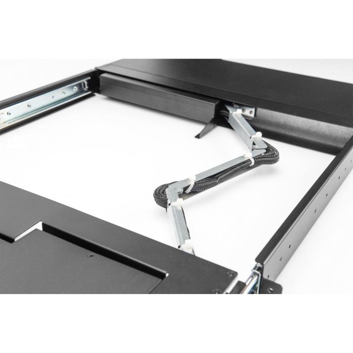 DIGITUS Modulare Konsole 17"HD TFT, 8-port VGA KVM Deutsch 2 DIGITUS Modulare Konsole 17"HD TFT, 8-port VGA KVM Deutsch 2