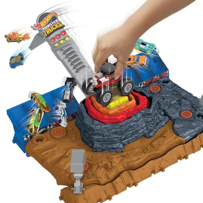 Monster Trucks Arena World Pista Central Hnb96 Hot Wheels 1