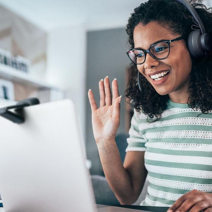 Logitech C505 Webcam HD 720p Micrófono Reducción Ruido, Corrección Luz Auto, Campo Visión 60°, Cable USB-A Largo 7